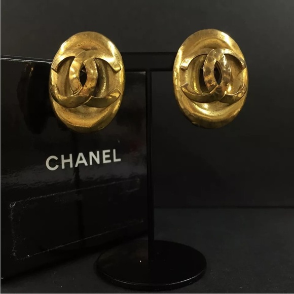 CHANEL Jewelry - CHANEL CC Logo Gold Tone Earrings